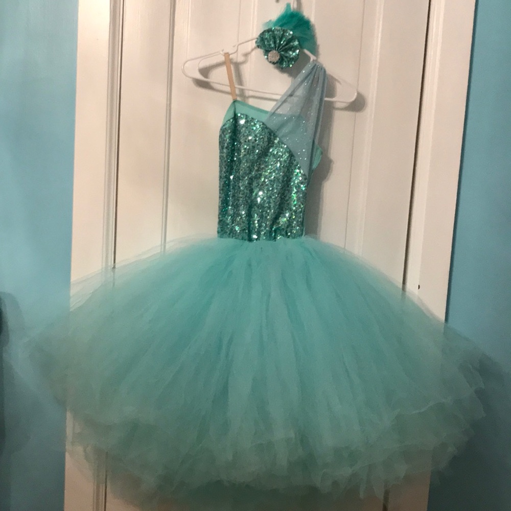 2 in 1 four piece costume